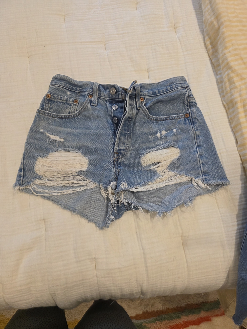 Bundle - 4 Pair Levi's 501 Denim Shorts - Black, Gray, Blue - Picture 8 of 9